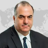 Claudio Elsas headshot msg global employee